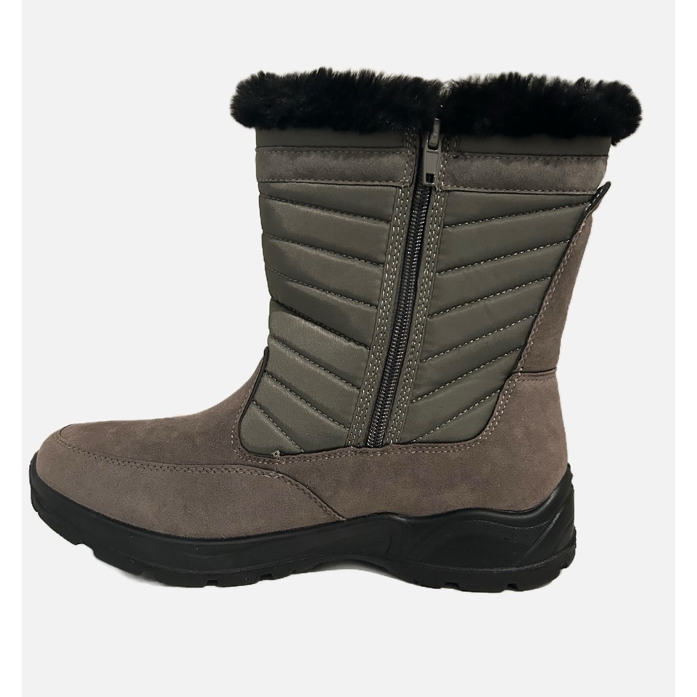 NWB Easy Works by Easy Street Frazer Boot. Size 9. Grey. Waterproof. - Picture 2 of 10
